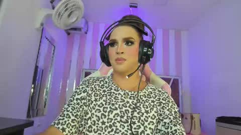 Kylie online show from November 23, 6:00 am