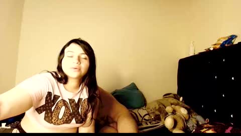 kymberlyanlucas2 online show from February 12, 5:00 am