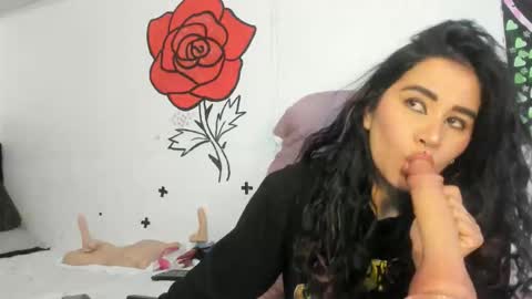Snapshot of kymberlyhott chatting on October 21, 6:44 pm call me kim online show from October 21, 6:44 pm