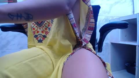 Kyra online show from April 10, 12:10 pm