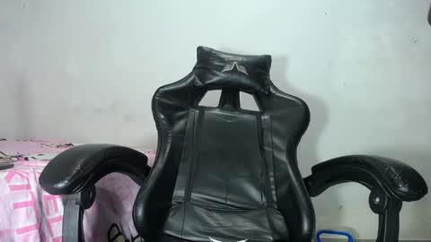 kyrasmith146749 online show from June 4, 2:12 pm