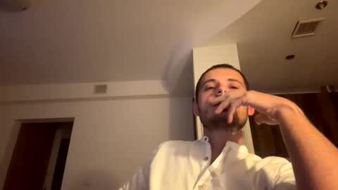 kyravee online show from September 23, 7:42 pm