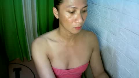 kyutshyne online show from November 30, 7:10 pm