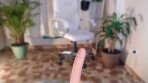 l_e_a online show from January 28, 10:34 am