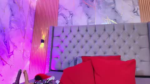 la_indiia online show from November 19, 12:26 pm