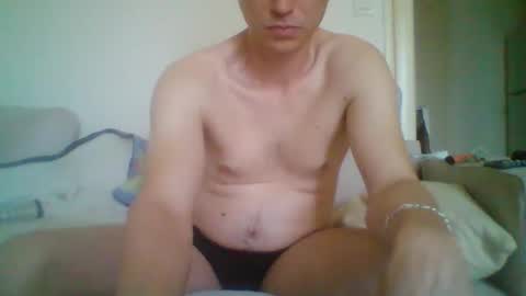 labelette007 online show from May 2, 12:44 pm