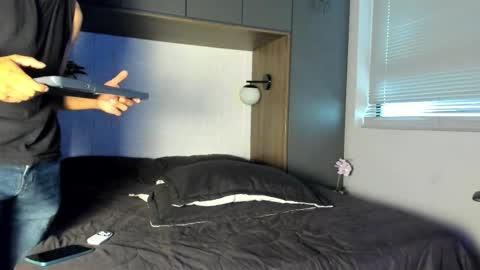 labrinthteasing online show from September 17, 1:58 pm