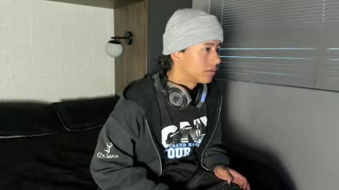 labrinthteasing online show from October 9, 12:21 pm