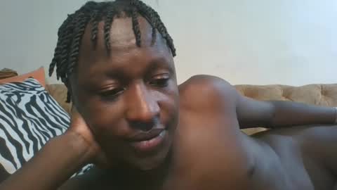 Snapshot of ladiesfun chatting on December 16, 1:10 am ladiesfun online show from December 16, 1:10 am