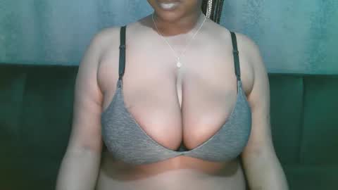 lady_dearra online show from March 11, 4:48 am