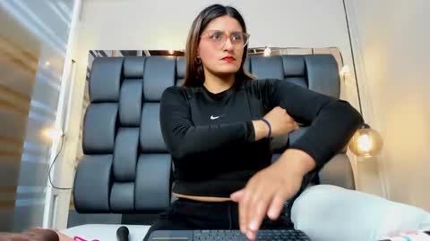 LADY  online show from November 19, 2:44 am