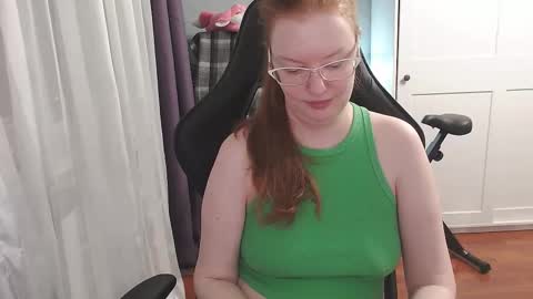 Snapshot of lady_inari chatting on October 12, 3:59 pm Angelika online show from October 12, 3:59 pm