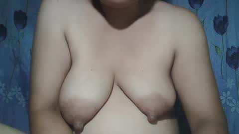 Snapshot of lady_love063 chatting on September 21, 9:52 pm lady_love063 online show from September 21, 9:52 pm