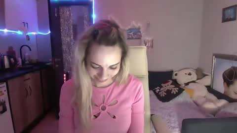 lady_smile69 online show from January 12, 4:41 am