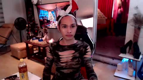 M MMY online show from January 7, 5:01 am