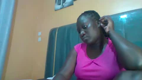 lindah32 online show from April 8, 10:57 pm