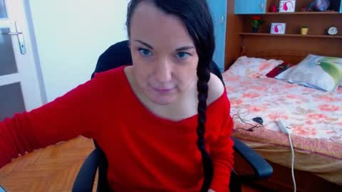 LadyLHoty online show from June 26, 8:53 am