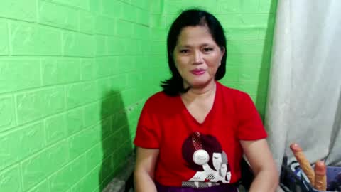 Snapshot of ladymama790730 chatting on January 15, 12:58 pm ladymama790730 online show from January 15, 12:58 pm