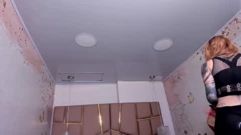 Ladyy Scarlett online show from February 3, 11:36 am