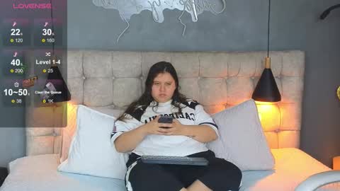    online show from December 22, 10:38 pm