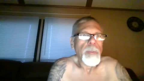 laidbackluxury online show from June 5, 12:50 am