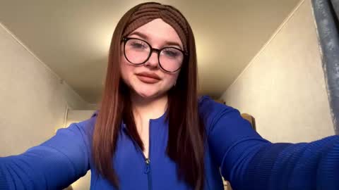 Laila online show from January 17, 1:20 pm