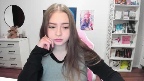 Kira online show from March 4, 10:38 pm