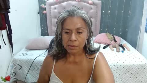 Snapshot of lalisha_96 chatting on September 30, 10:09 pm lalisha online show from September 30, 10:09 pm