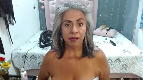 lalisha online show from December 4, 12:21 am