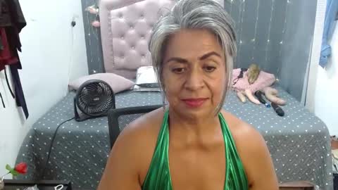 Snapshot of lalisha_96 chatting on September 25, 1:34 am lalisha online show from September 25, 1:34 am