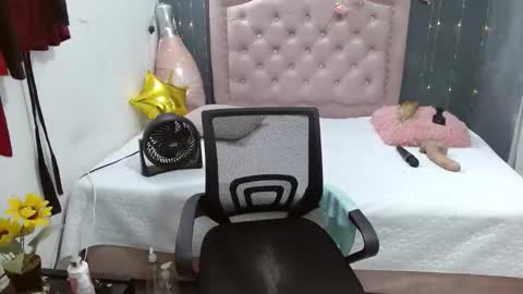 lalisha online show from January 8, 12:27 am