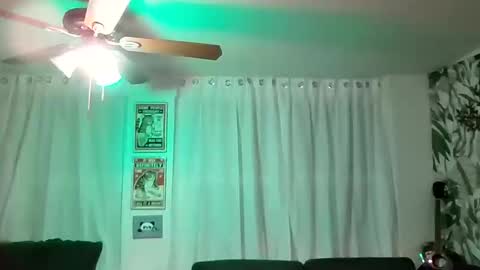 LALOVE99 online show from October 18, 1:43 am