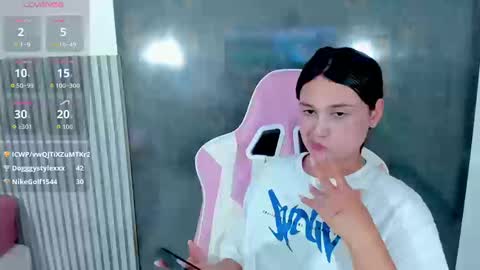 Lana online show from January 8, 9:09 pm