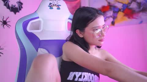 Snapshot of lana_dreams_ chatting on October 22, 1:31 am Lana online show from October 22, 1:31 am