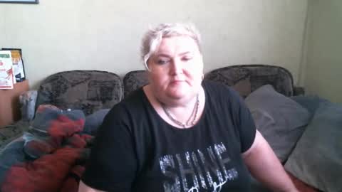 lanacat555 online show from March 12, 10:16 am