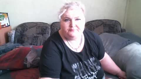 lanacat555 online show from March 11, 10:40 am