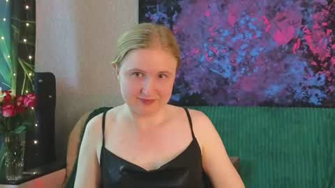 LanaviSmith online show from July 13, 6:17 am
