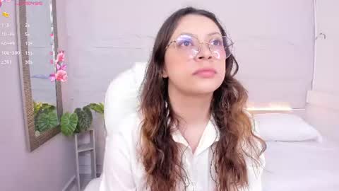 Lanna online show from June 11, 11:19 am