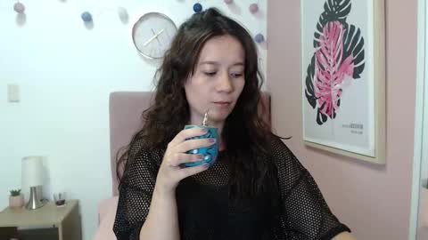 Lanna online show from March 13, 2:09 pm