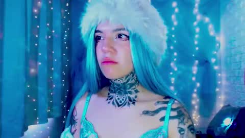 LANNIE   online show from March 11, 3:59 pm