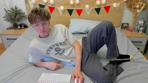 Fandi online show from January 29, 2:21 pm