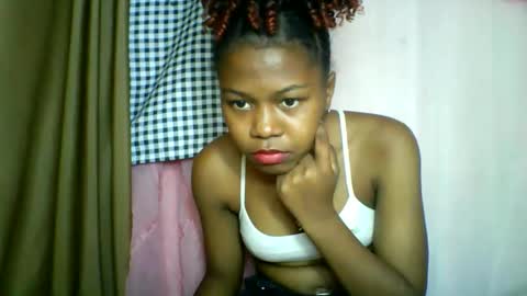 lara_belle online show from May 31, 6:09 pm