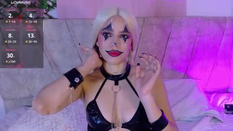 Lara Gill online show from October 30, 11:27 pm