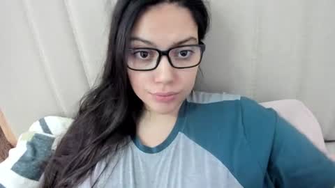 Snapshot of laracamille chatting on October 13, 12:40 pm lara online show from October 13, 12:40 pm