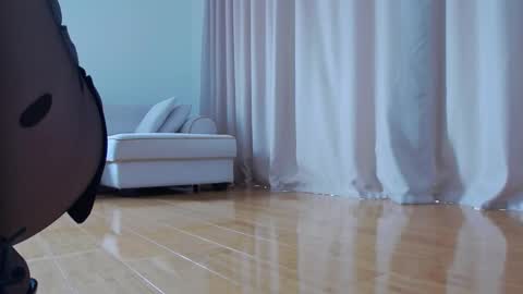 LaraKanes online show from February 24, 8:50 am