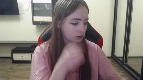 Laralianna online show from December 25, 4:32 pm