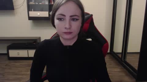 Laralianna online show from March 2, 7:56 pm