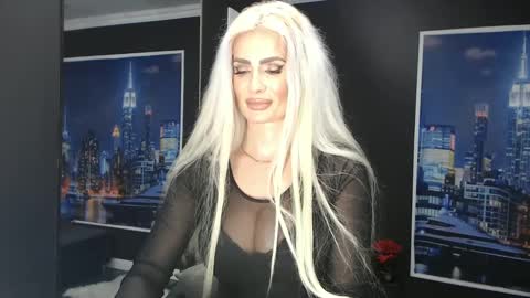 laras_moans online show from February 26, 12:16 pm