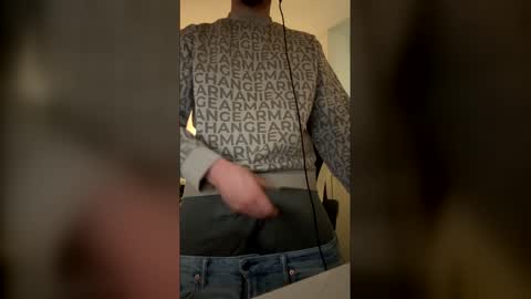 largedick1331 online show from December 19, 1:34 am