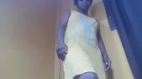 larissa645771 online show from April 20, 6:11 pm